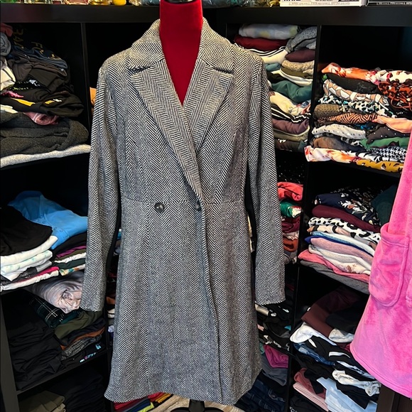 torrid Jackets & Blazers - Women's Torrid Herringbone Coat - Black and White size 0